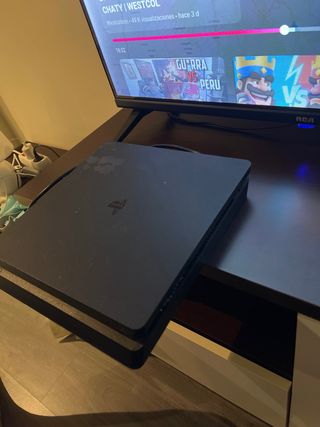 PS4 (PlayStation 4) - Consola