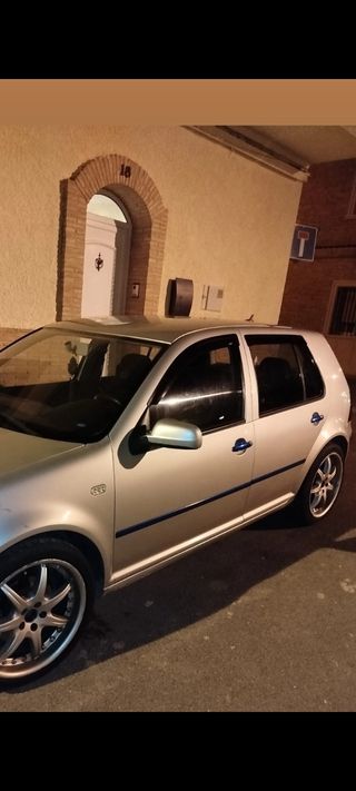 Volkswagen Golf 2002