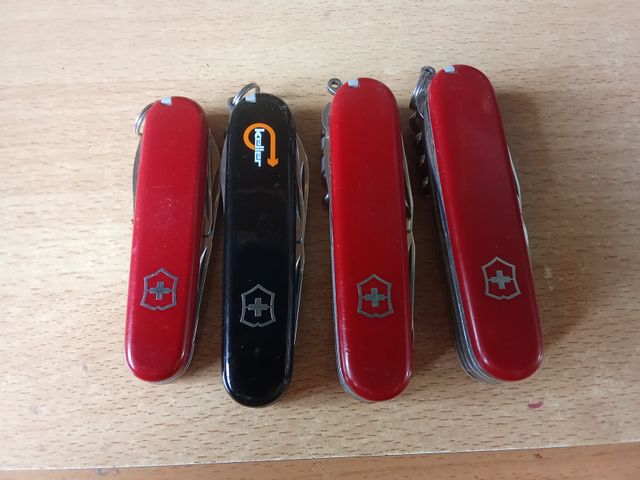 4 coltellini Victorinox