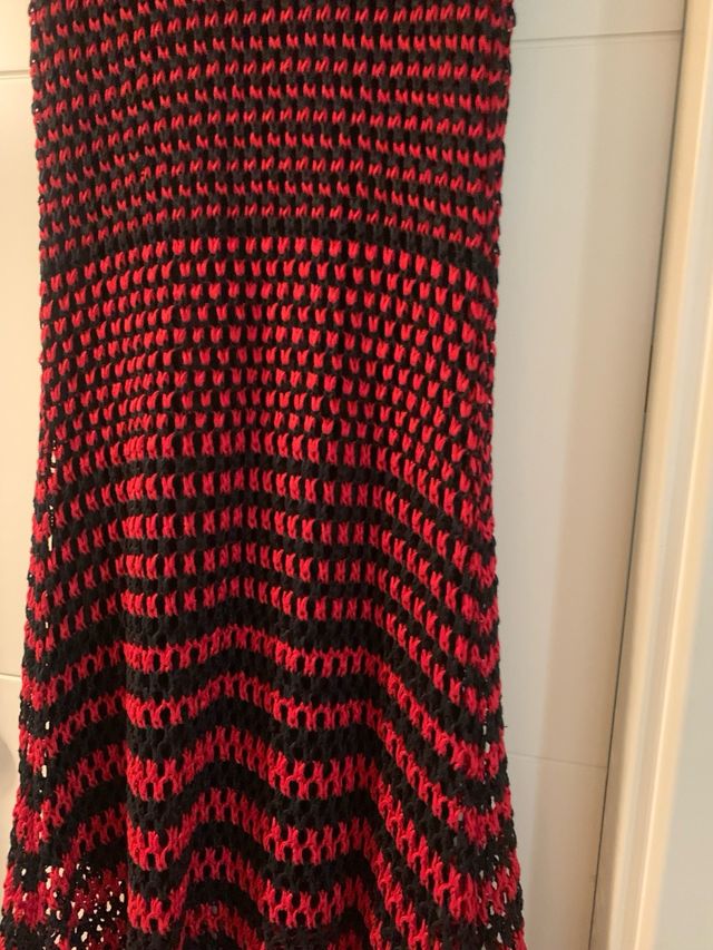 Vestido Zara crochet rojo-negro
