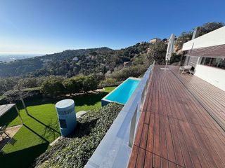 Chalet en alquiler en Vallvidrera - El Tibidabo i les Planes en Barcelona
