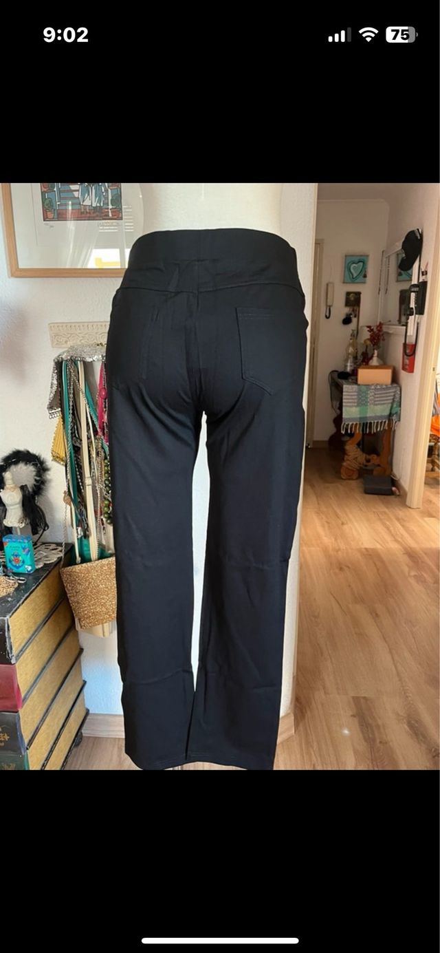 Pantalones negros tiro alto