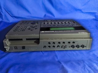 Secuenciador ROLAND Studio M y Modulo Sintetizador