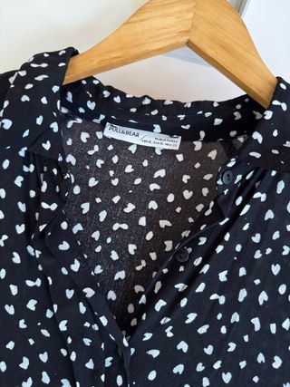 Vestido Pull&Bear midi negro estampado XL