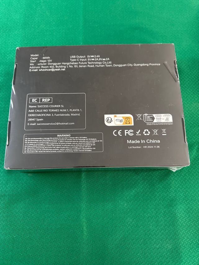 Avviatore per auto WHZHCAR R01 - 4000A