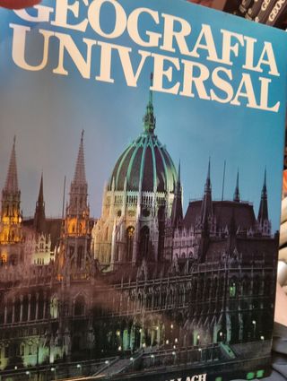 Enciclopedia
Geografiá Universal.  
16 tomos.