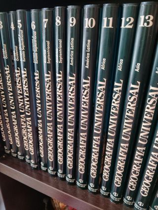 Enciclopedia
Geografiá Universal.  
16 tomos.