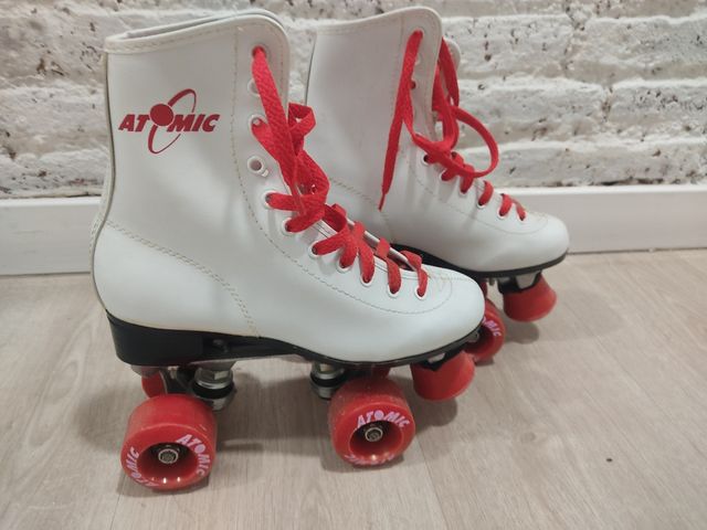 Patines Atomic 4 ruedas blancos