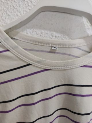 Camiseta rayas morada-blanca