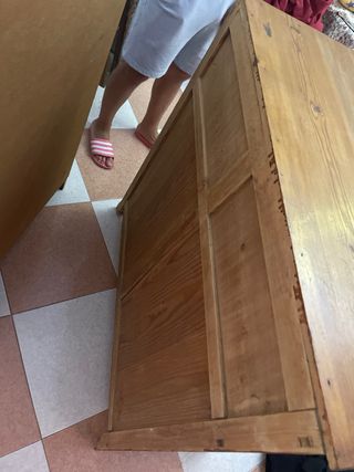 Cómoda antigua de madera y espejo de mas 100 años 