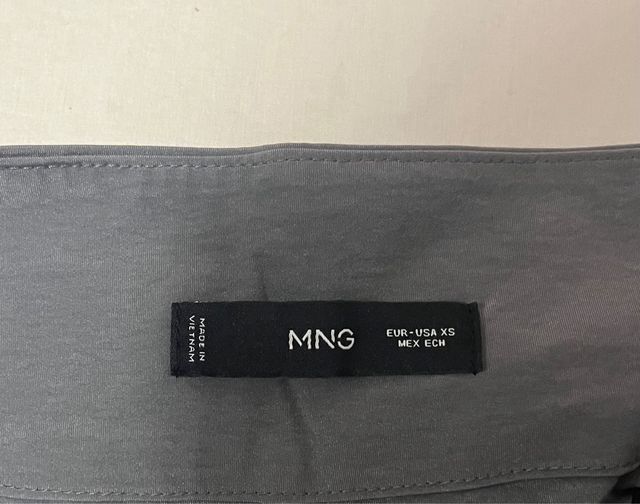 Pantalón Mango Gris Perla