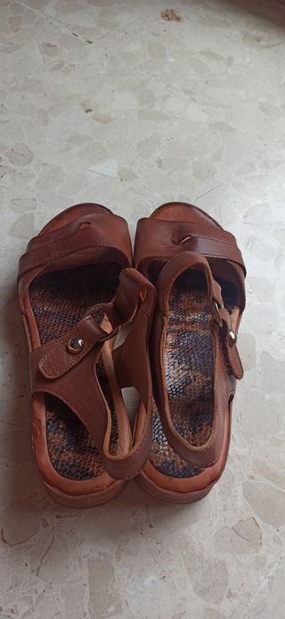 Sandalias cuña Marila marrón 38