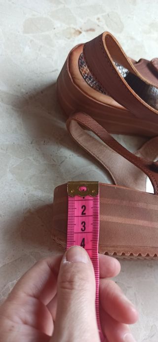 Sandalias cuña Marila marrón 38