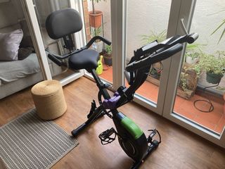 Bicicleta estática plegable