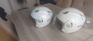 2 Cascos Helix Blancos