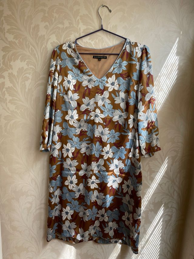 Vestido floral Merletti tamanho 44