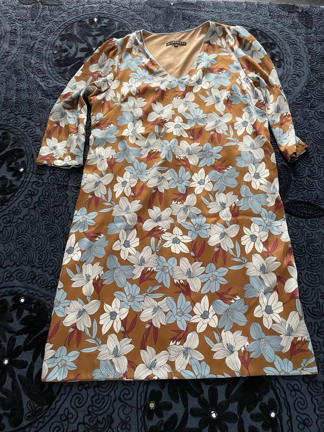 Vestido floral Merletti tamanho 44