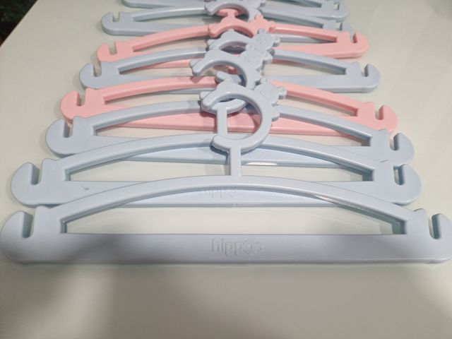 9 Perchas Bebé Hippos - Rosa y Azul