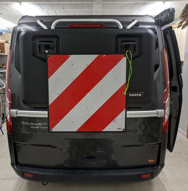 Caja Daken para baca de furgo