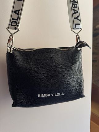 Bolso Bimba y Lola piel bandolera negro