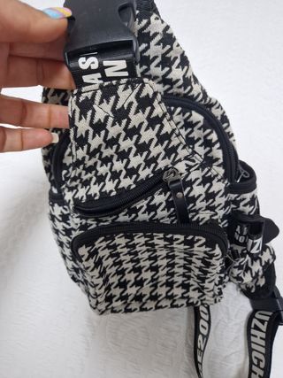 Bandolera negra y blanca