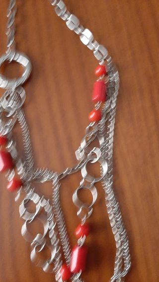 Collana lunga rossa e argento