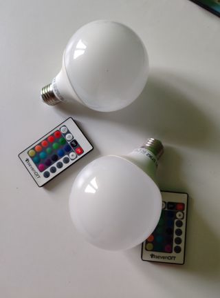 2 Bombillas LED sevenON RGB E27