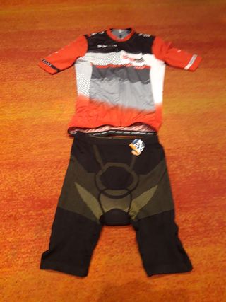 Maillot aero la Vuelta españa y Culotte nuevo L