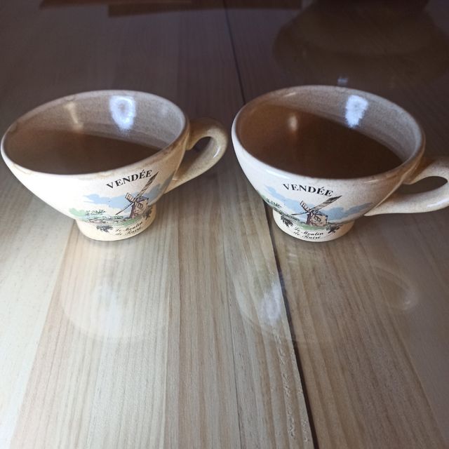 2 Tazas Vintage Vendée