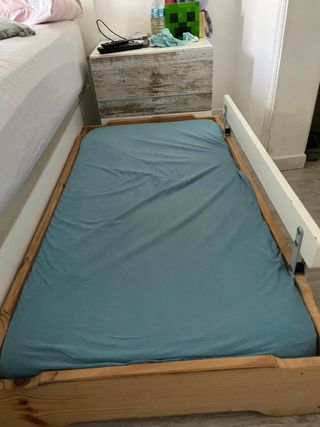 Cama montesori infantil madera, con colchón