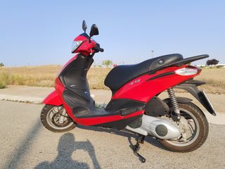 Scooter Piaggio Fly 125cc