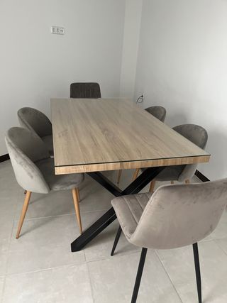 Mesa + 6 sillas comedor