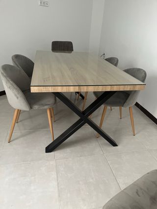 Mesa + 6 sillas comedor