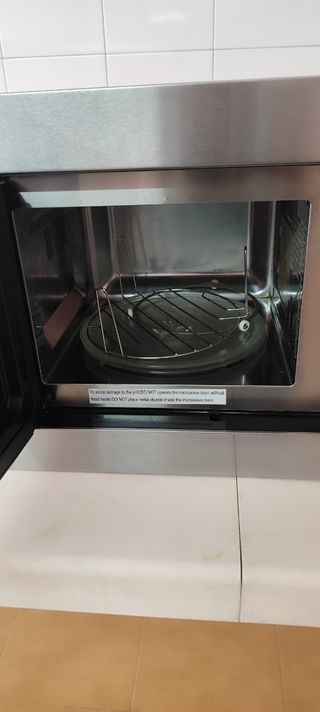 Microondas integrable acero inoxidable. 800 W