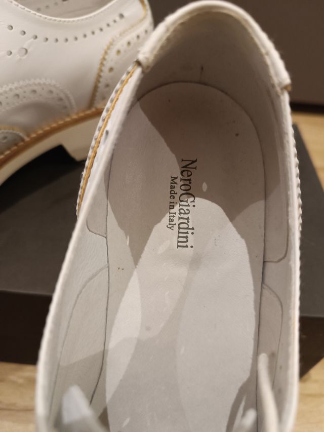 Scarpe Oxford bianche stringate