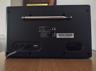 Radio Kenwood CR-ST100S-B negra