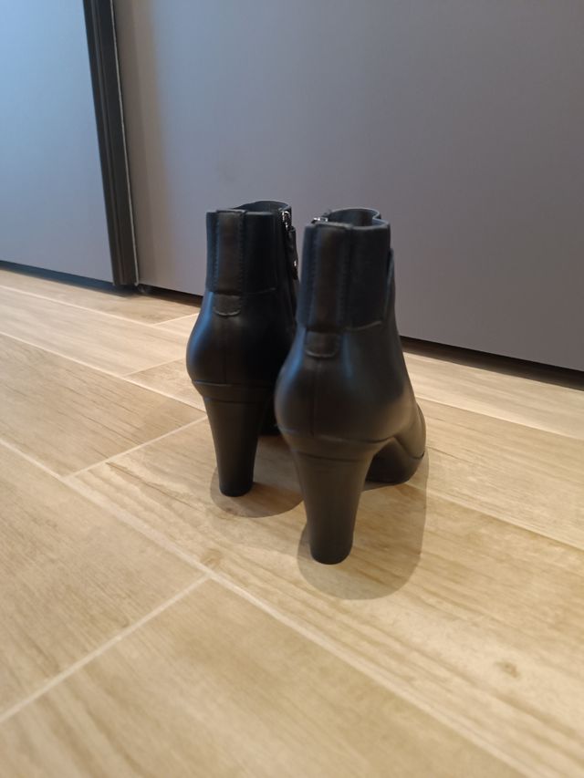 Stivaletti donna neri - tacco medio