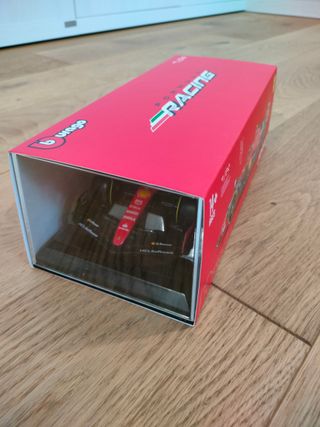 Ferrari SF-23 Sainz Burago 1:24