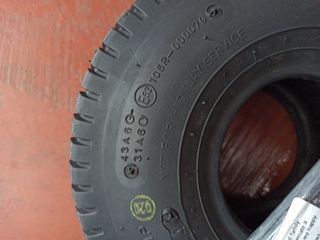 Pneumatico 4PR tubeless nuovo