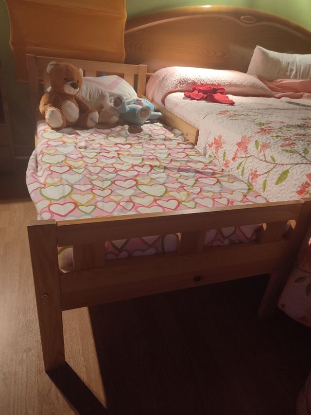 Cama  infantil - madera. 70x160 URGE VENTA
