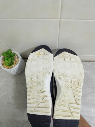 Nike Air Max Thea - Scarpe nere