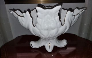 Centro mesa porcelana blanco-oro, nuevo.