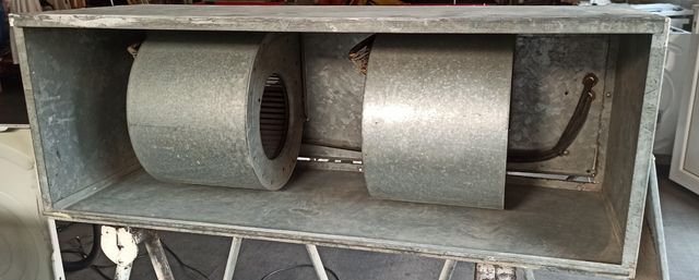 Extractor de conducto de aire o ventilador casi re