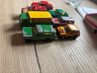 21 Auto d'epoca Majorette