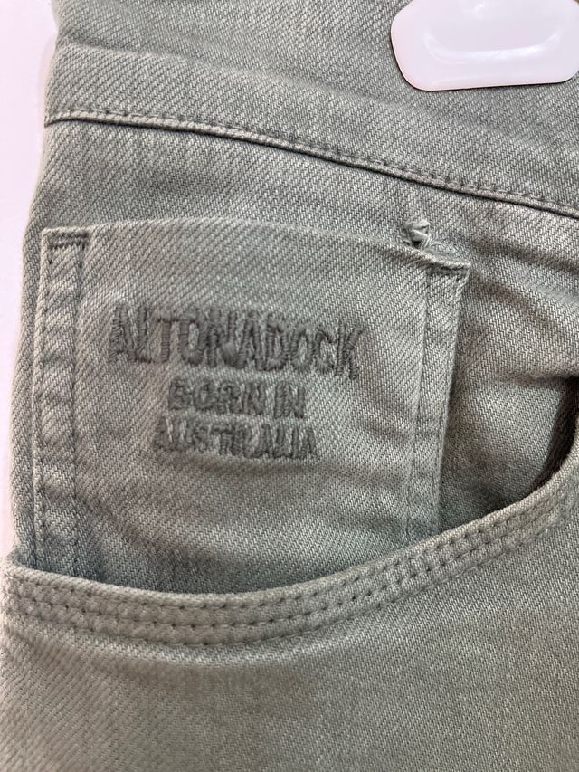 Jeans Altonadock verde militar