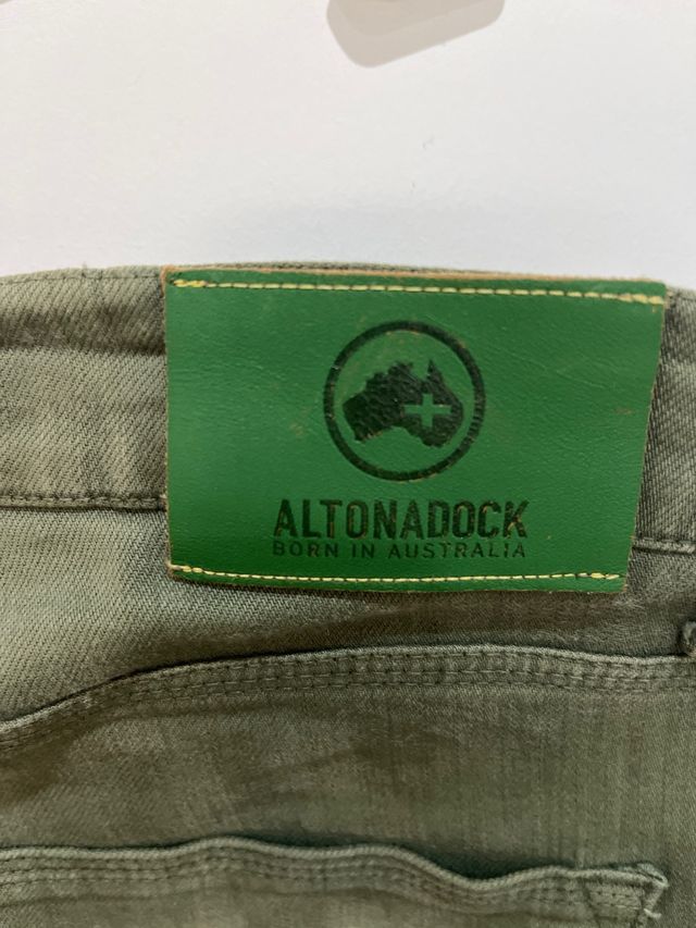 Jeans Altonadock verde militar
