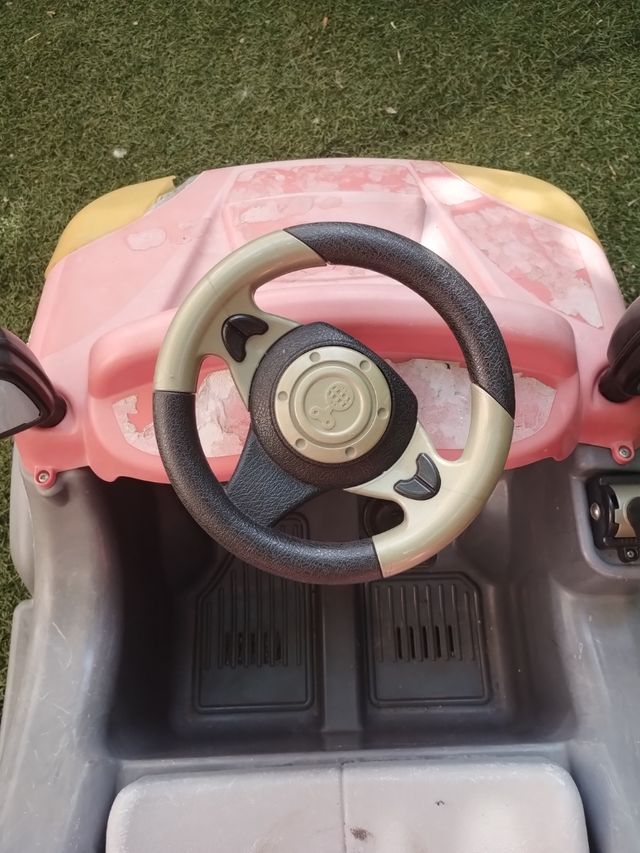 Coche eléctrico infantil rosa, batería nueva