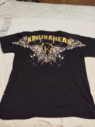 Camiseta Kimurawear negra y dorada