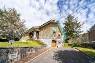 Chalet en alquiler en Ciudad Naranco en Oviedo