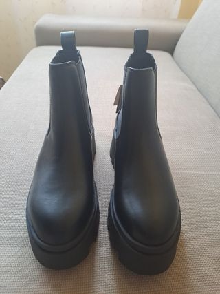 Botines Gioseppo negros, talla 37